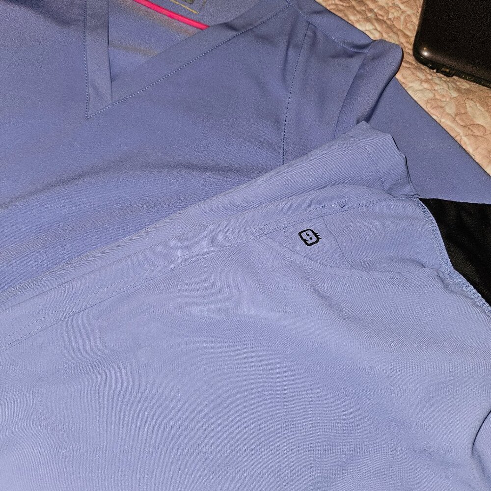 2x scrub set